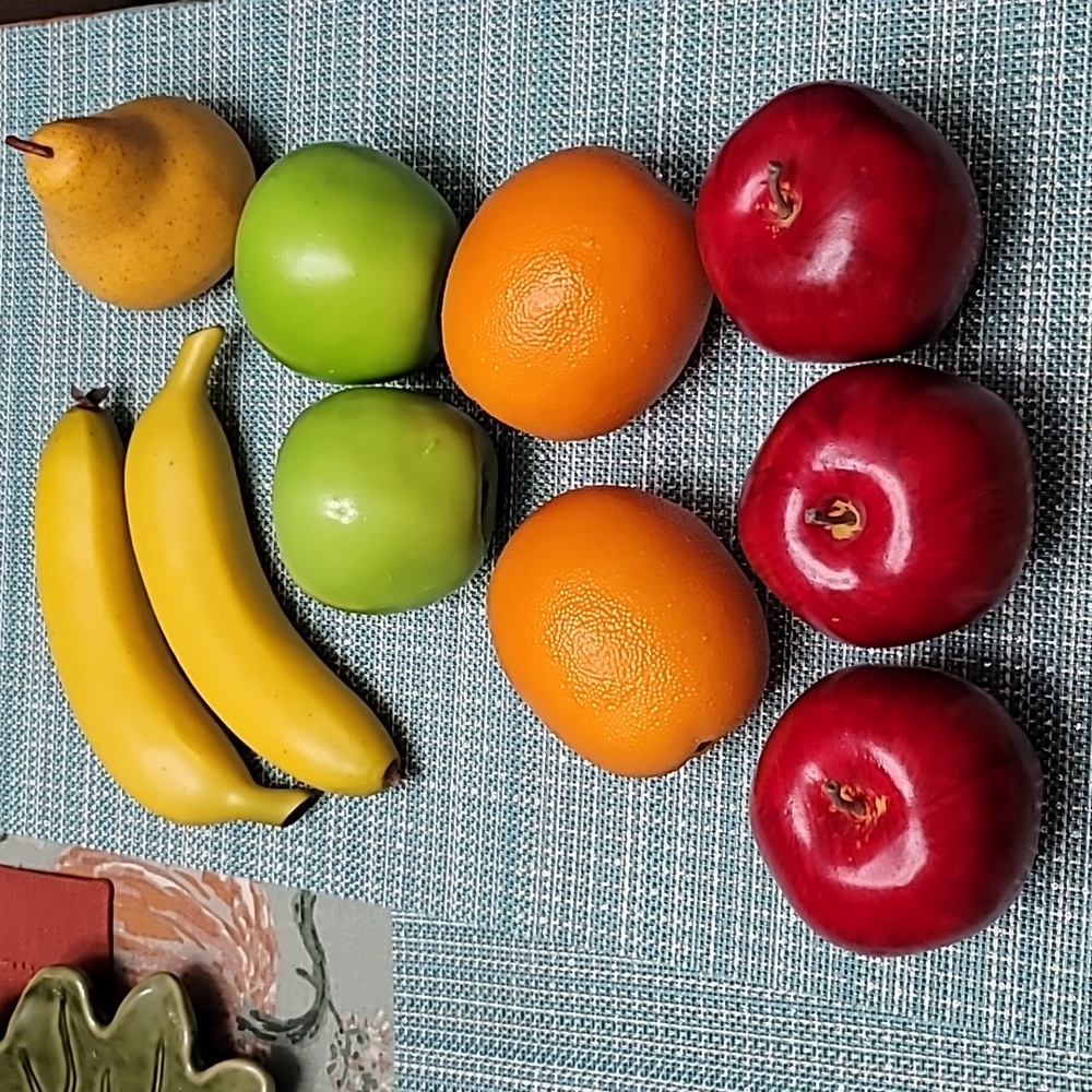 Pier one fruit set